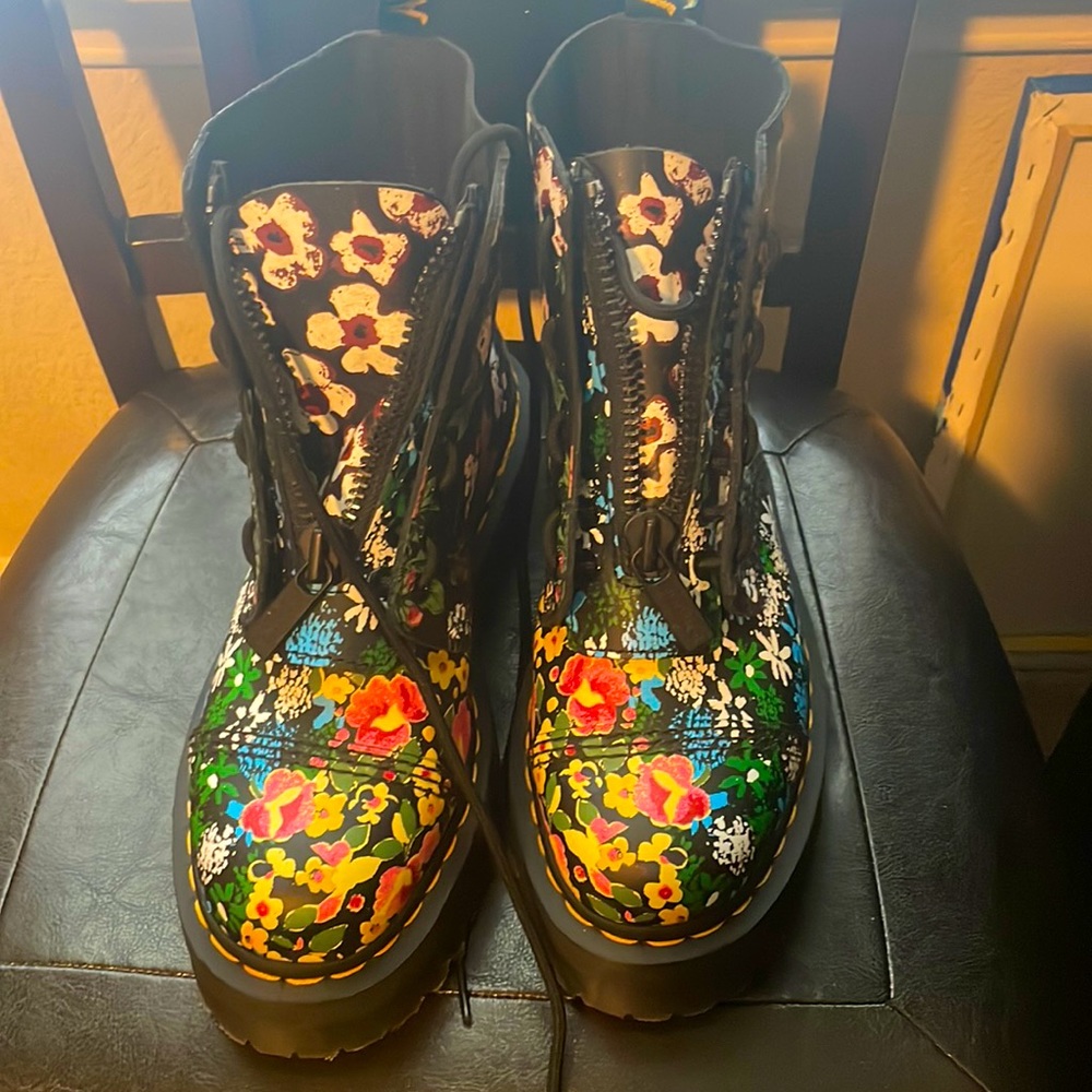 Beautiful flower Airwair Martens Brand New Without Tags or Box